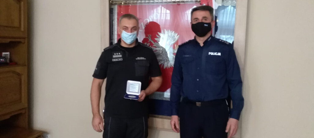 Medal dla dyrektora więzienia za współpracę z policją 