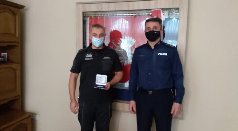 Medal dla dyrektora więzienia za współpracę z policją  - grafika