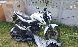 Czterech złodziei zatrzymała policja. Kradli auta, motocykle i przyczepy 