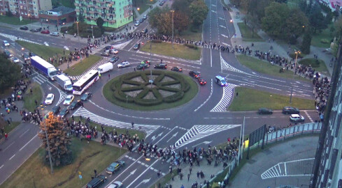 Ponad dwa tysiące osób protestowało w Pile - ZDJĘCIA I VIDEO  - grafika