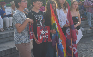 Ponad 300 osób protestowało przeciwko tzw. ustawie Lex TVN 