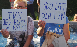 Ponad 300 osób protestowało przeciwko tzw. ustawie Lex TVN 