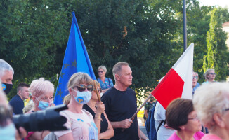 Ponad 300 osób protestowało przeciwko tzw. ustawie Lex TVN 