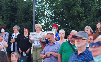 Ponad 300 osób protestowało przeciwko tzw. ustawie Lex TVN 