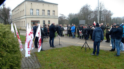 13 grudnia już nie będzie się kojarzył tylko ze stanem wojennym  - grafika