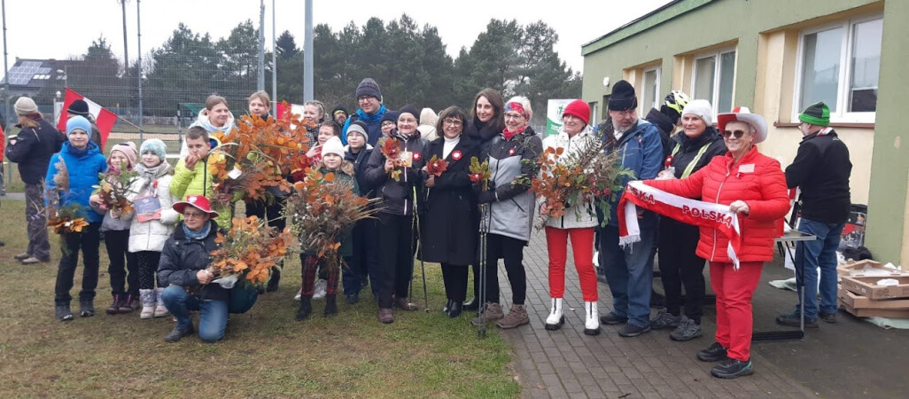 Na rowerach, w kajakach i pieszo świętowali 11 Listopada 