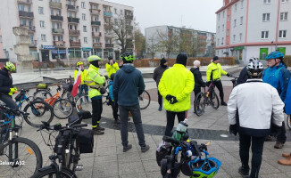 Na rowerach, w kajakach i pieszo świętowali 11 Listopada 