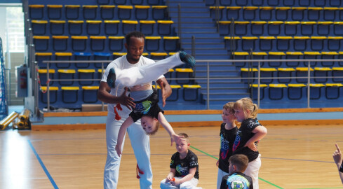 Zawody capoeira w Pile - ZDJĘCIA  - grafika