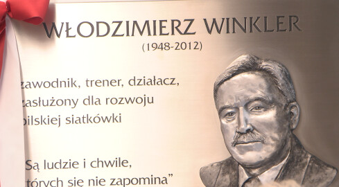 Zasłużony dla pilskiej siatkówki Włodzimierz Winkler ma swoją tab - grafika