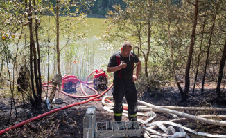 Pożar przy jeziorze Okoniowym w Pile. Wysłano samoloty gaśnicze [ZDJĘCIA]