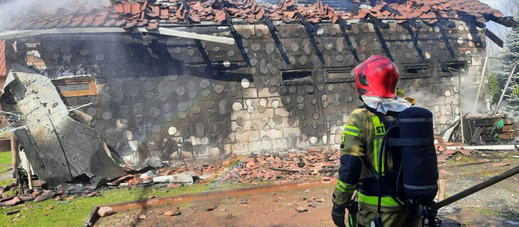 Spalił się garaż w Dolaszewie pod Piłą 