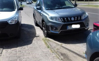 Parking na ścieżce rowerowej. Cykliści oburzeni 