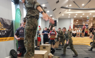 Charytatywne zawody CrossFit z udziałem terytorialsów z Dolaszewa 