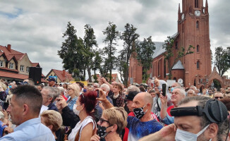 Rafał Trzaskowski rozmawiał z mieszkańcami Wałcza