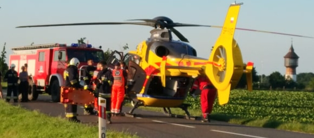 Motocyklista zderzył się z ciężarówką. Jest w stanie ciężkim 