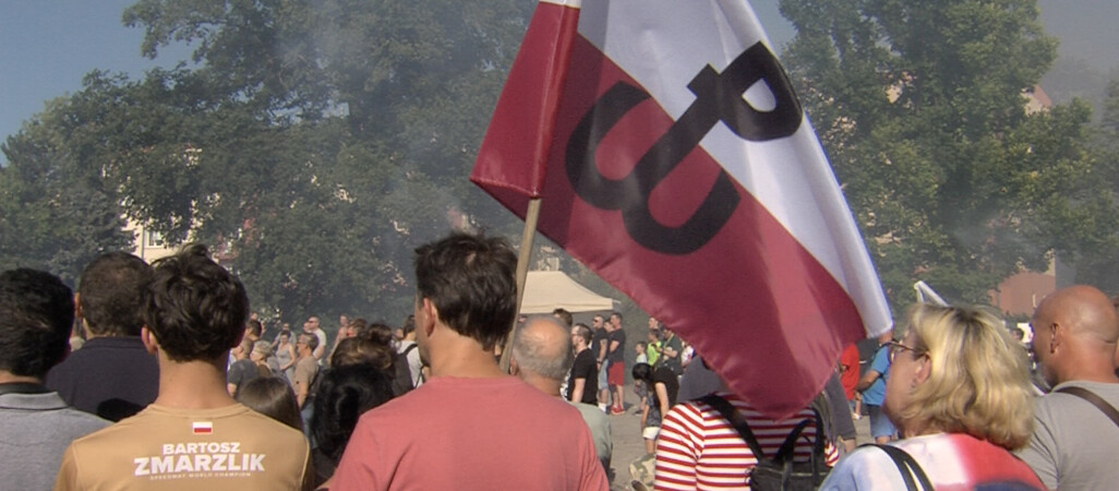 Żywa kotwica dla uczczenia 80. rocznicy Powstania Warszawskiego 