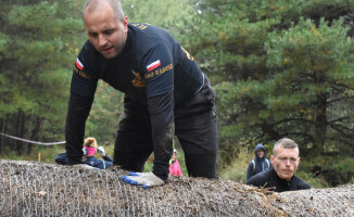 Biegli i czołgali się dla 2-letniego Mikołaja 