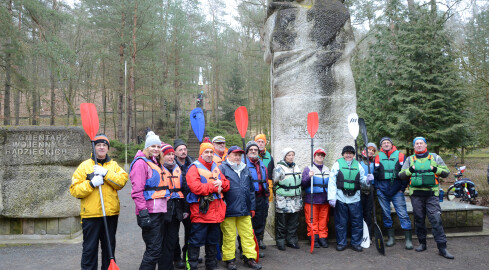 Kajakarze, cykliści i piechurzy wyruszyli na Zimowy Rajd - grafika