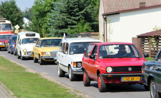 Zlot zabytkowych aut w Zakrzewie - ZDJĘCIA 