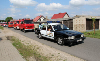 Zlot zabytkowych aut w Zakrzewie - ZDJĘCIA 